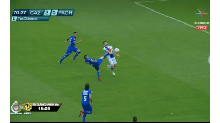 Aguilar fue expulsado a los 69'.