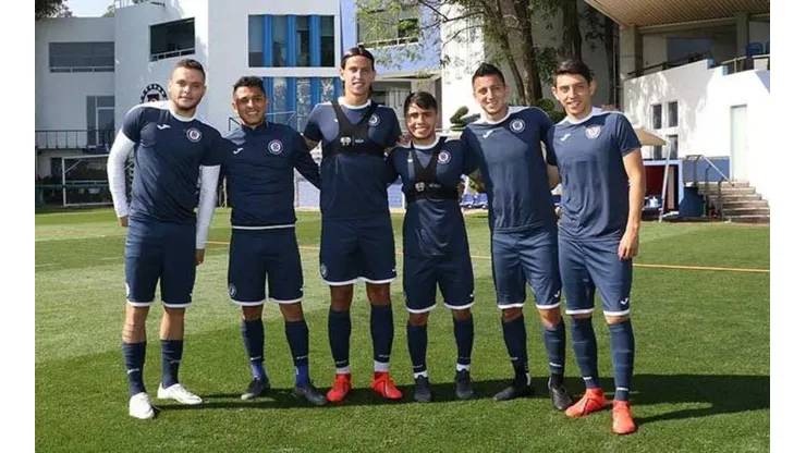 Los seis jugadores convocados por sus selecciones. (Foto: Cruz Azul)