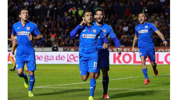 Elías Hernández celebrando su anotación.