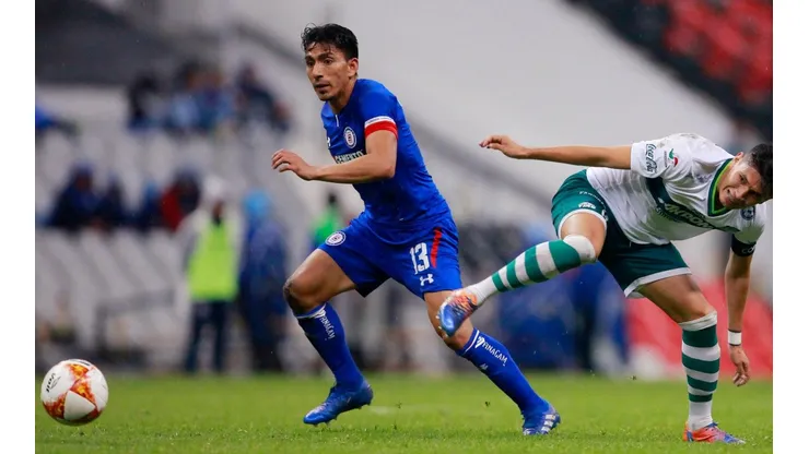 Mena dejó Cruz Azul en diciembre.