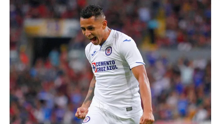 Yotún anotó el 2-0 definitivo ante Atlas.