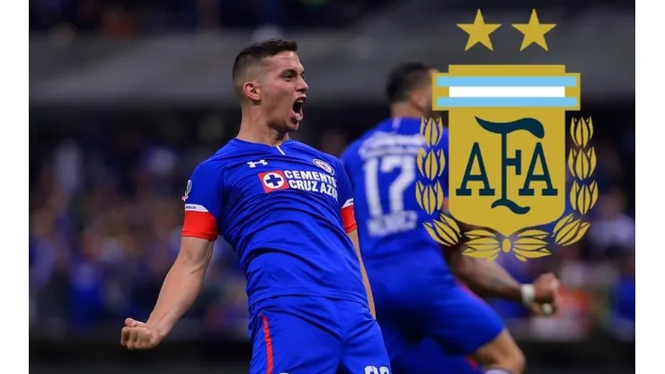 Iván Marcone con la playera de Cruz Azul.