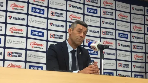 Caixinha atendió a los medios.