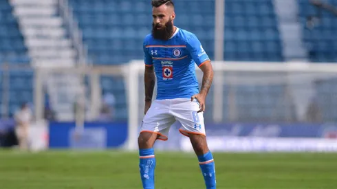 Crosas jugó en Cruz Azul hace unos años.