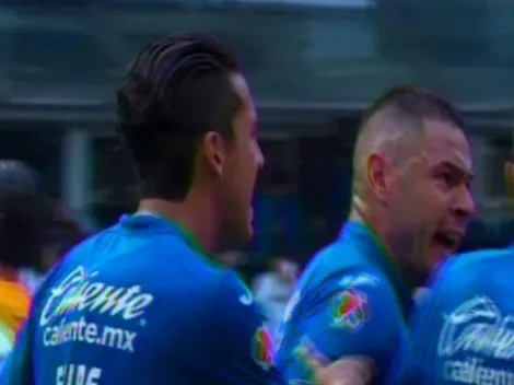 Compromiso cero: Pablo Aguilar y Édgar Méndez discuten y se golpean fuerte en la cancha