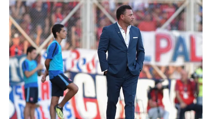Mohamed hoy dirige en Huracán de Argentina.