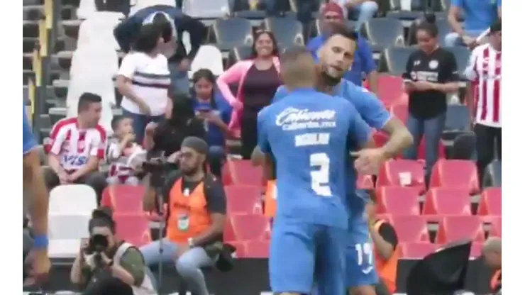 Cruz Azul derrotó por 2-1 a Necaxa.