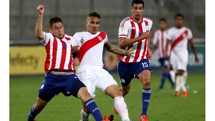 Pablo Aguilar con su selección. (Foto: Getty Images)
