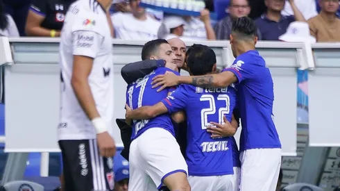 El plantel de Cruz Azul respaldó a Jémez.