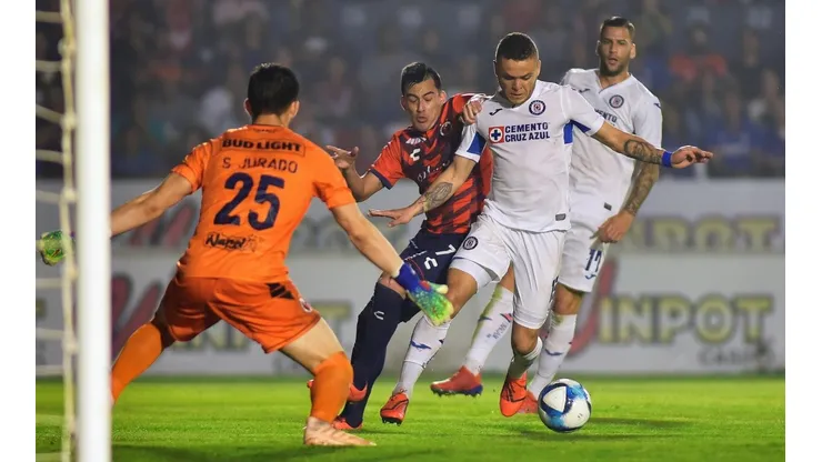 Apenas tiene nueve puntos de 27 posibles en el Clausura