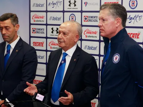 Posible salida: Caixinha reunido con Peláez y Billy