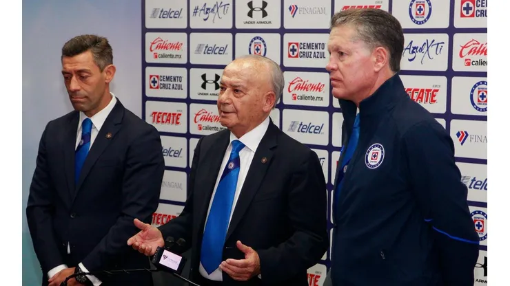 En este momento se está definiendo el futuro de Pedro Caixinha