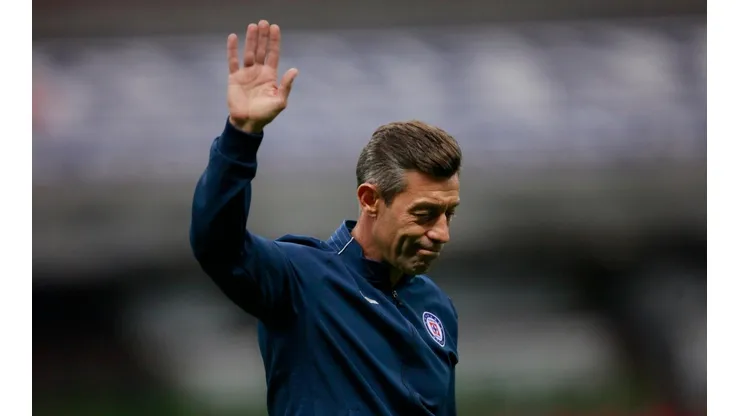 La afición pide la salida de Pedro Caixinha.