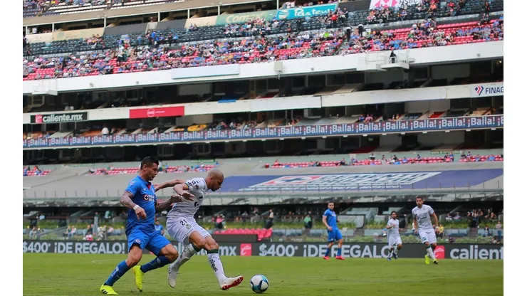 Solo 11 mil personas acudieron al Estadio Azteca. (Foto: Getty Images)