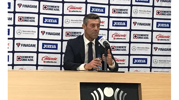 Caixinha atendió a los medios esta noche.