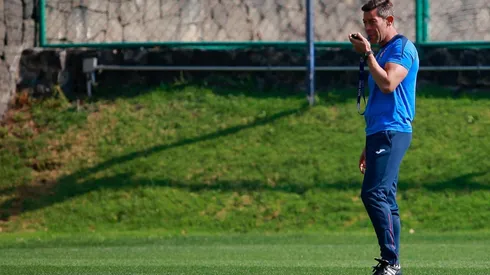 Pedro Caixinha cierra el acceso a La Noria. (Foto: Getty Images)
