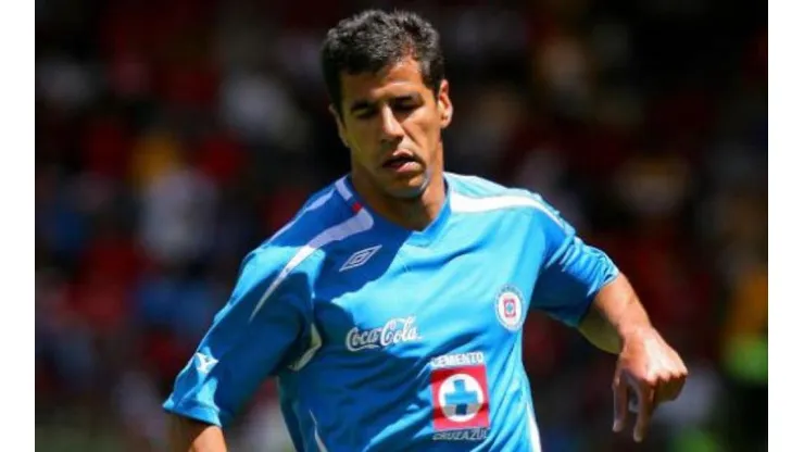 Bonet jugó en Cruz Azul en 2008.
