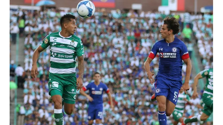 Cruz Azul recibirá a Santos Laguna este sábado.