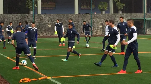 Pablo Aguilar entrenó a la par hoy.