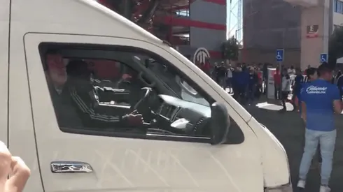 Martino arribó al Nemesio Diez minutos antes del comienzo del juego.