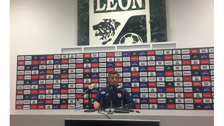Caixinha atendió a los medios esta noche.