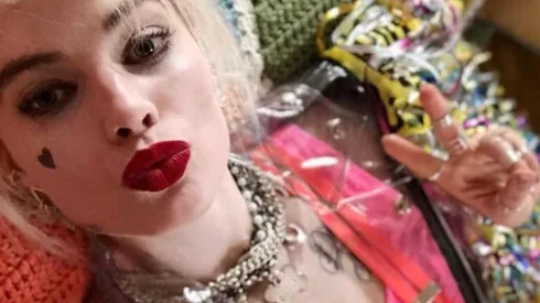 La hermosa actriz estadounidense protagonizará la película de cómics en que se filtró la playera