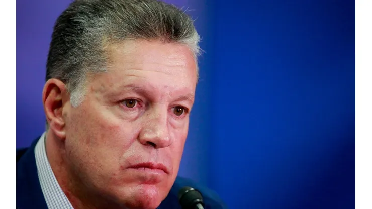 Ricardo Peláez tendrá que pagar 170 mil pesos de multa si no llega.
