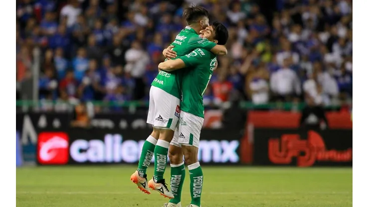 Mena le anotó a Cruz Azul esta noche.