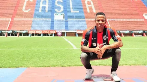 Rentería fue presentado con un video selfie.