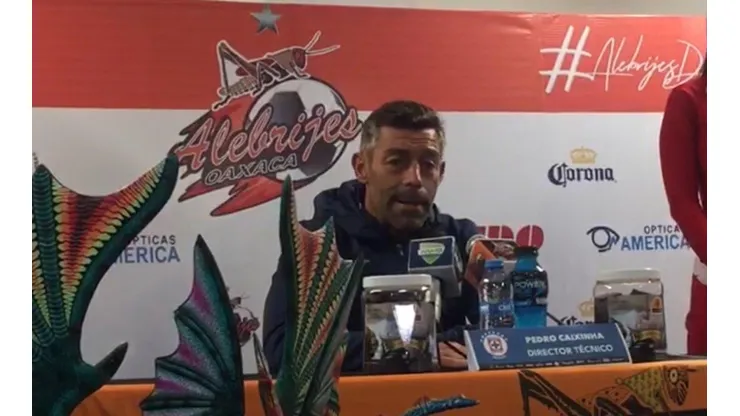 Pedro Caixinha atendió a los medios esta noche.