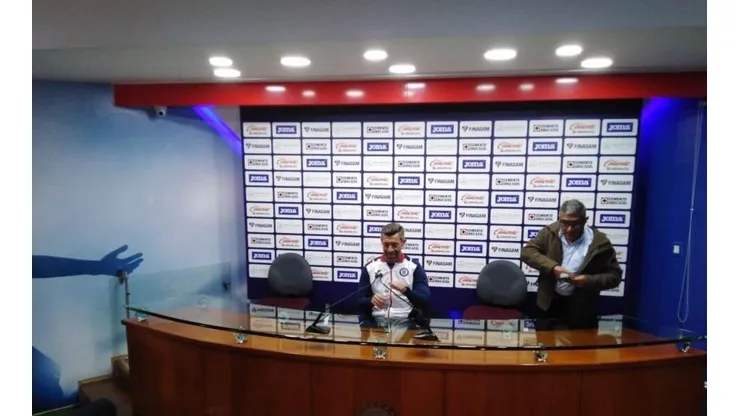 Pedro Caixinha atendió a los medios hoy.