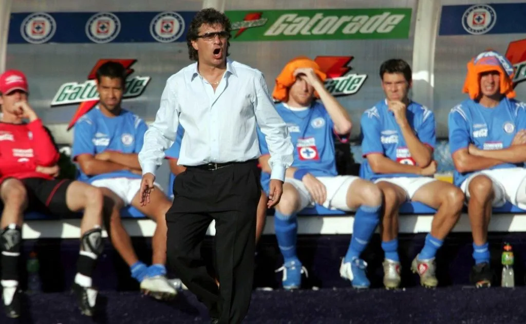 Rubén Omar Romano dirigió a Cruz Azul en 2005. (Archivo)