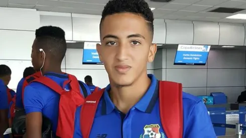 Orelien juega en Sporting San Miguelito de Panamá.