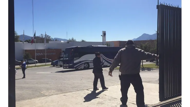 Cruz Azul entrena en Monterrey.