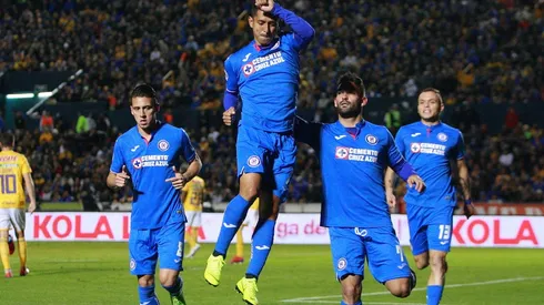 Cruz Azul volvió a los triunfos ante Tigres.
