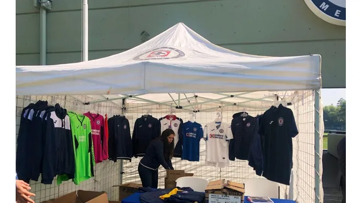 La Noria ahora tiene su tienda Joma. (María Fernanda Mora)