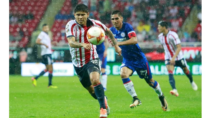 Cruz Azul recibirá a Chivas esta noche. (Jam Media)
