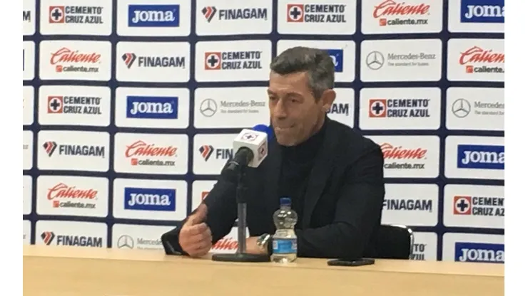 Caixinha atendió a los medios esta noche. (Archivo)