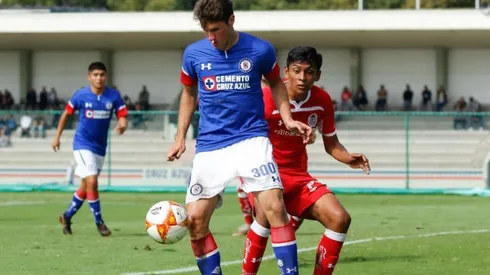 Santiago Giménez durante un partido con la sub-20. (Foto: Archivo)