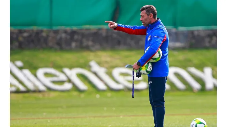 Pedro Caixinha espera vencer en su tercer torneo con Cruz Azul. (Foto: Jam Media)