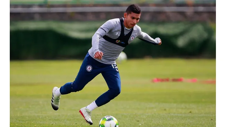 Orbelín Pineda costó cerca de 12 millones de dólares a Chivas. (Foto: Jam Media)