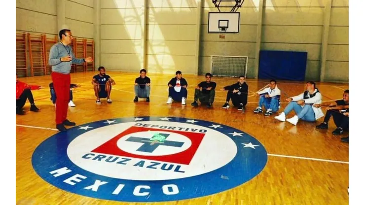 Bernardo Angulo seguirá siendo coach de Cruz Azul. (Instagram)