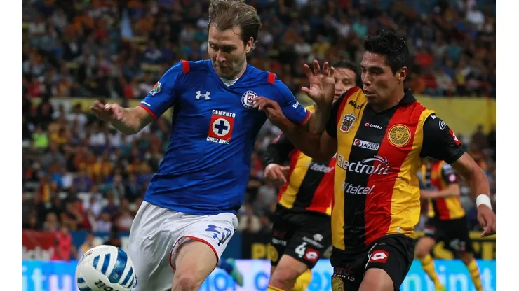Cruz Azul recibe a Leones Negros esta mañana en La Noria. (Jam Media)