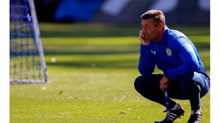 Pedro Caixinha prepara su formación inicial para el Clausura con dos refuerzos.