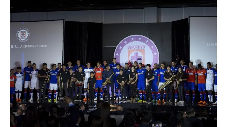 Cruz Azul presentó su última playera en julio. (Mexsport)