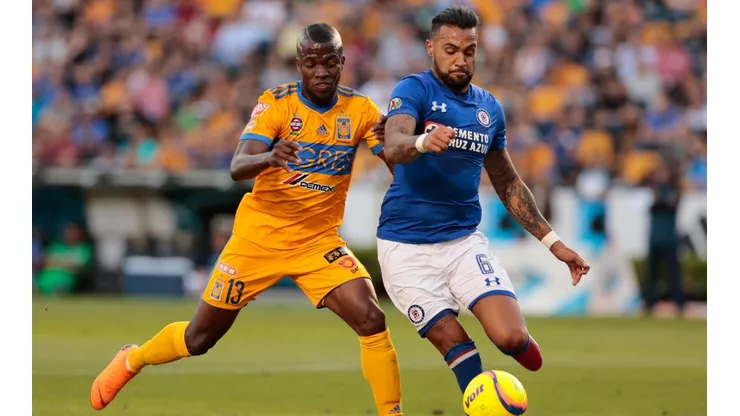 Enner Valencia ante Cruz Azul en el Clausura 2018. (Foto: Jam Media)