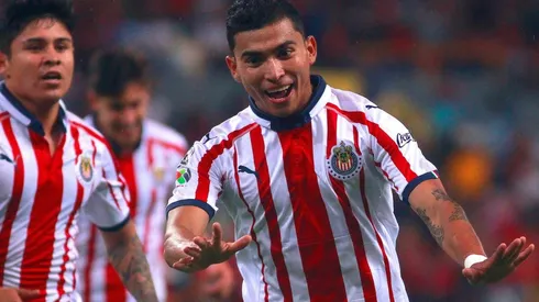 Pineda fue presentado esta tarde en Cruz Azul. (Jam Media)