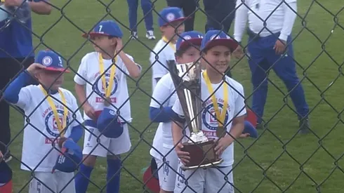 El hijo de Chuy Corona fue campeón con Cruz Azul. (Archivo)