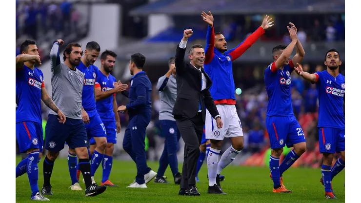 Pedro Caixinha cumplirá un año en Cruz Azul. (Jam Media)