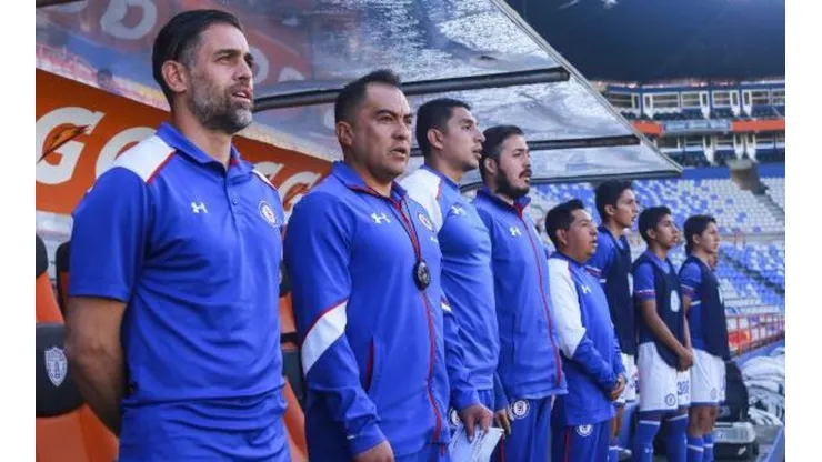 Castro es el DT de la Sub 15 de Cruz Azul. (Archivo)